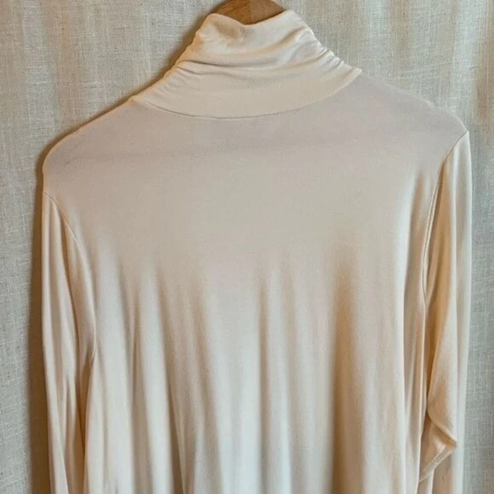 Belle Kim Gravel Womens‎ Turtleneck Top Size 1X Cream Soft Drape Minimalist